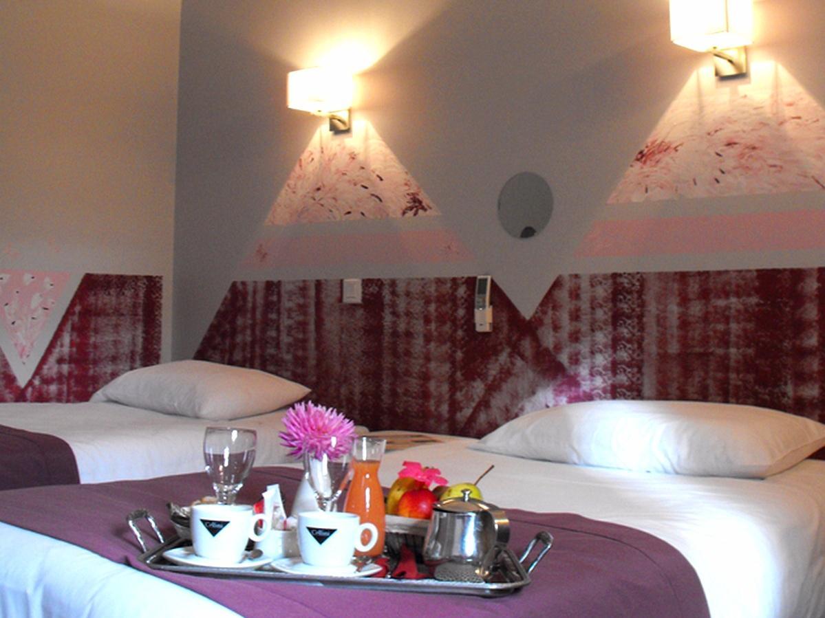 Logis Hotel Restaurant Les Capucins Avallon Exteriör bild